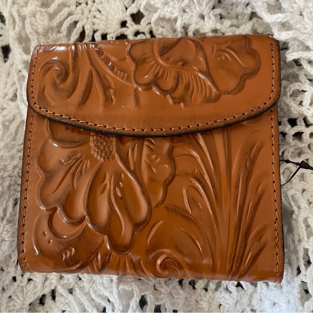 PATRICIA NASH Wallet Reiti Bi-Fold Tooled Brown Leather RFID Cognac
